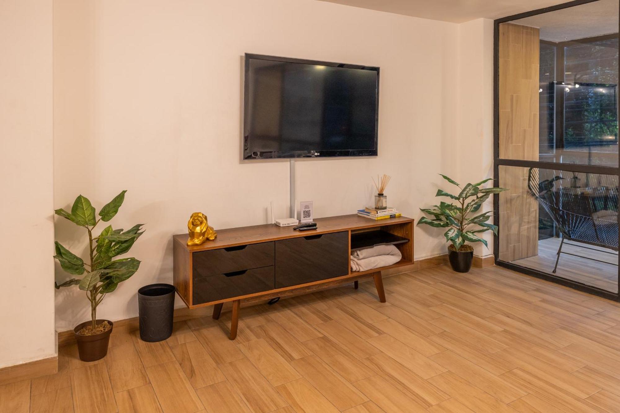 Posh Polanco Stay Tvs And Desks In Each Room México DF Exterior foto